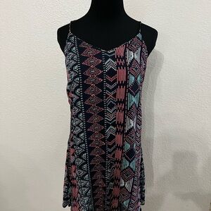 En Creme Geometric Patterned Sleeveless Dress- Size Small